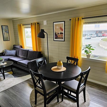 Leilighet I Svolvaer Sentrum Buitenkant foto